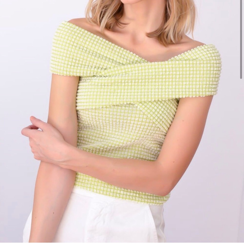 Elegant Off-Shoulder Textured Blouse - Light Green